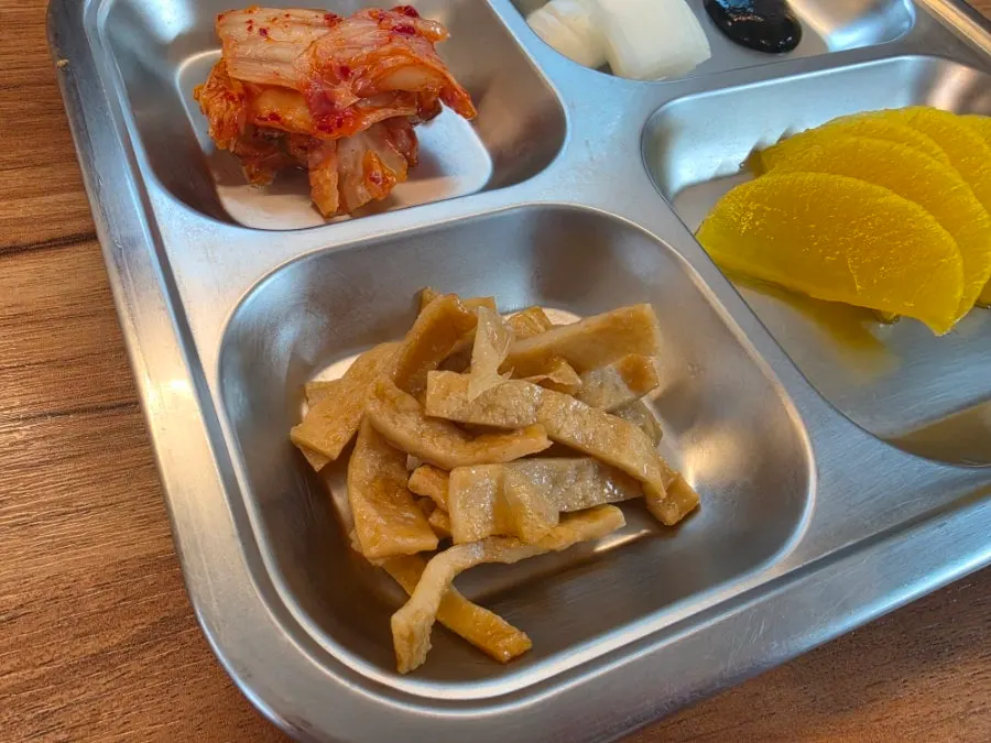 밥을 추가한 닭짬뽕 식사 관련 사진