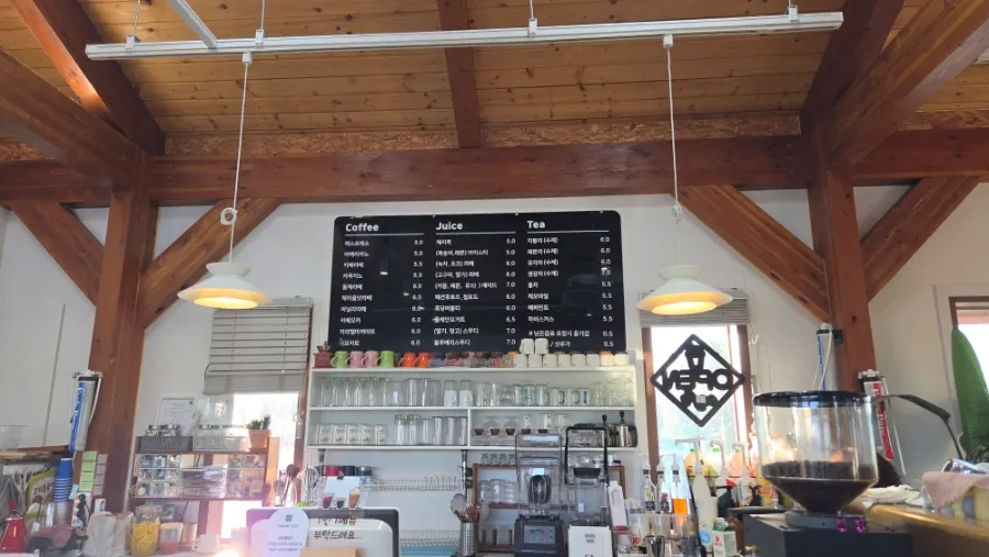 Ordering counter on the 2nd floor of Cafe Dunchi