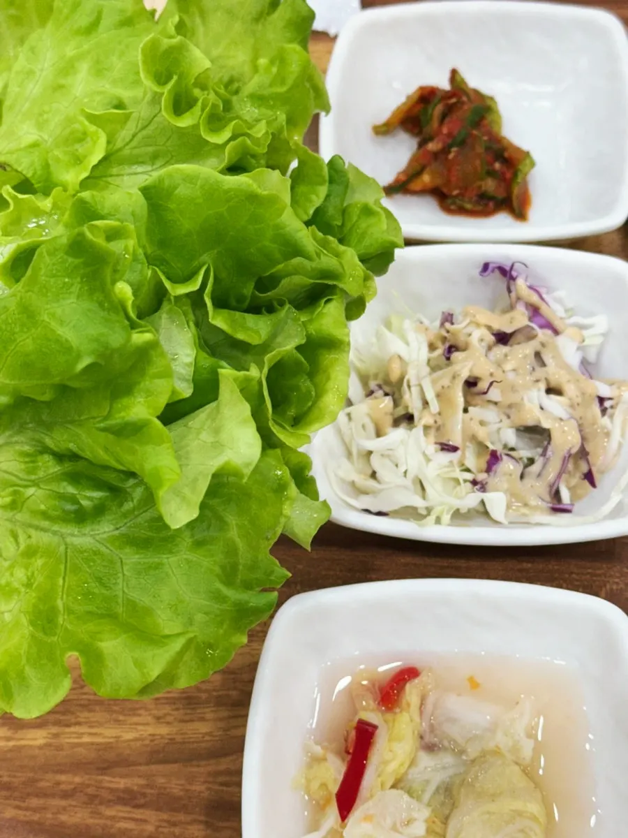 Cucumber kimchi and white kimchi side dishes