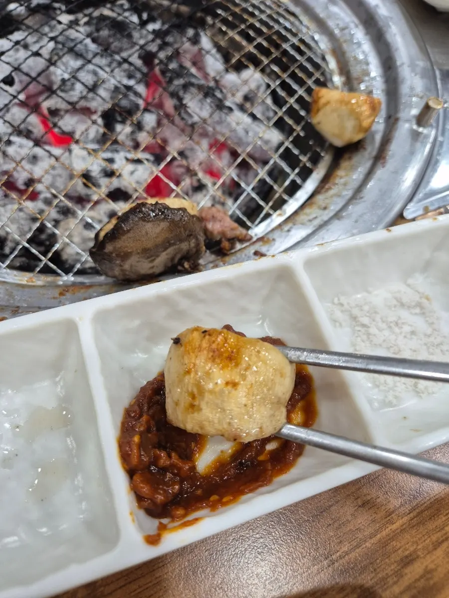 Whole pine mushrooms grilled for eating