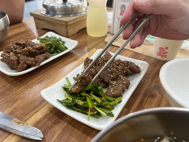 Meat sotbap served with meat and doenjang soup