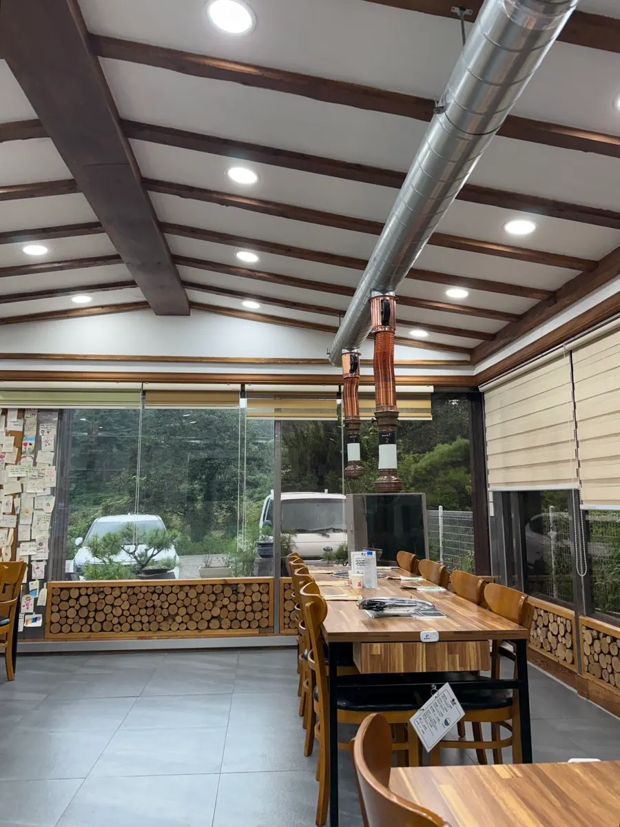 Clean, well-managed interior of Yeoyejeong