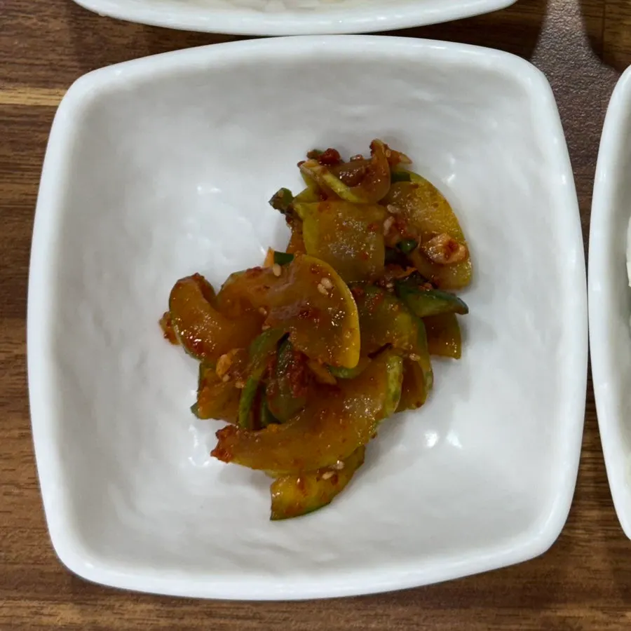 Plate of basic side dishes at Yeoyejeong