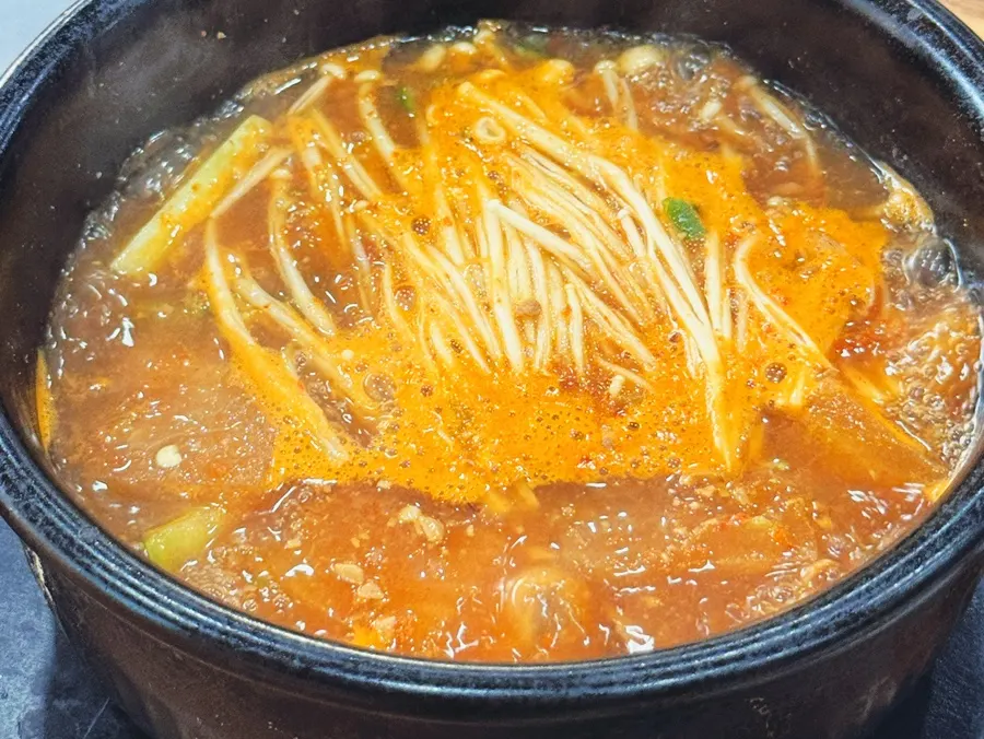 Doenjang jjigae at Yeoyejeong