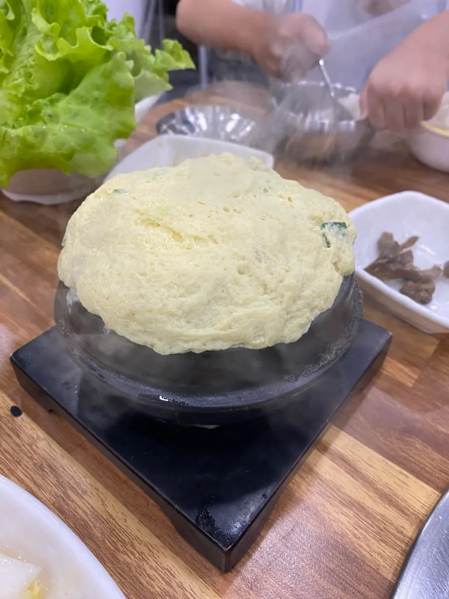 A bowl of rice eaten alongside the meat