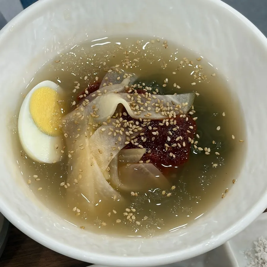 White kimchi noodles at Yeoyejeong