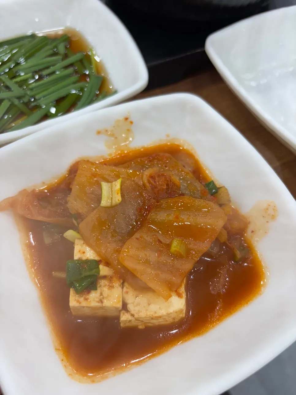 Yeoyejeong's kimchi jjigae packed with ingredients