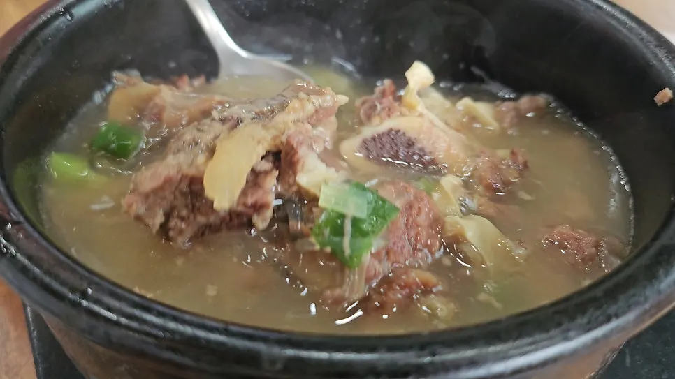 Yeoyejeong galbitang loaded with ribs