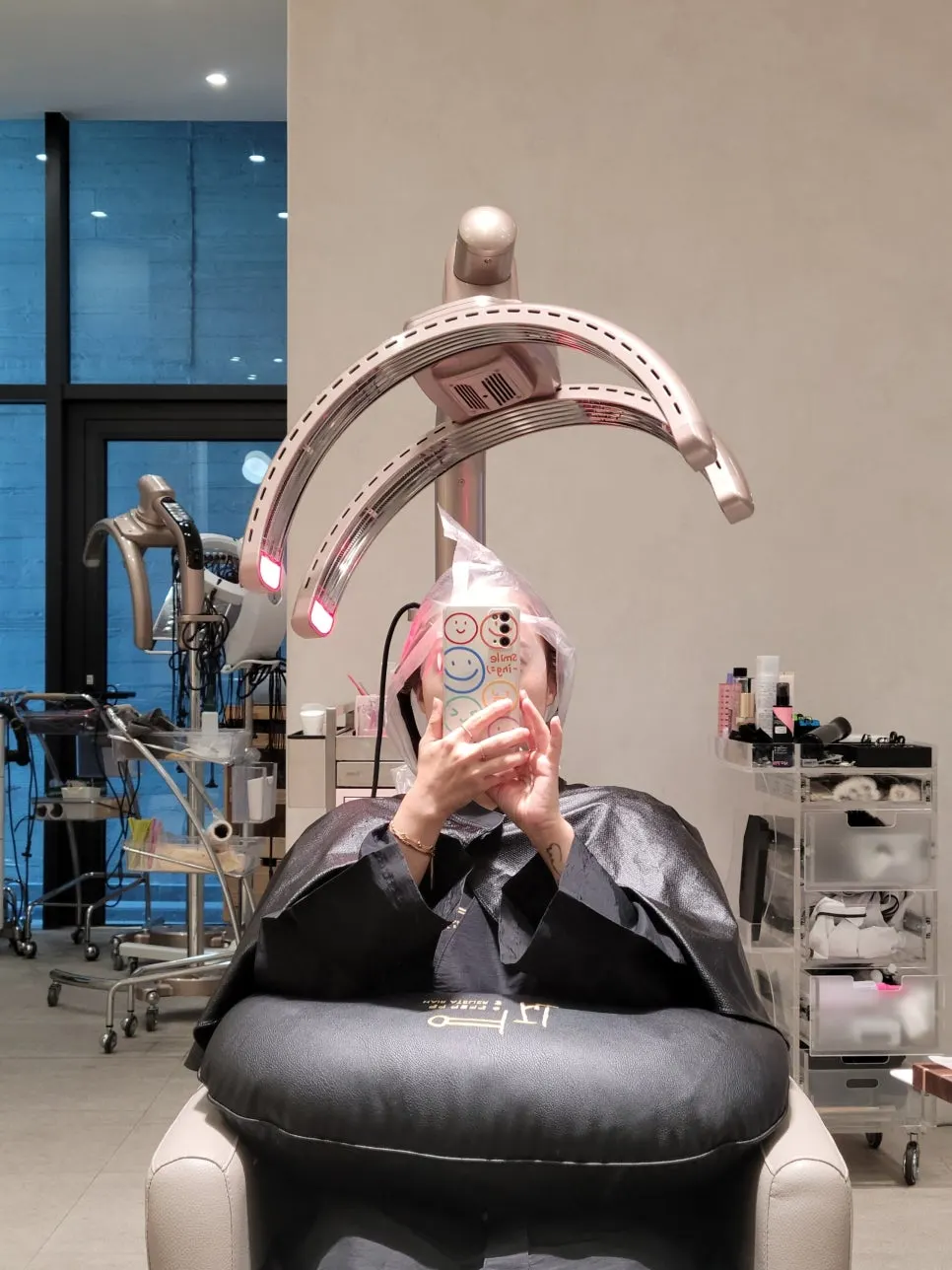 Checking hair condition and applying essence