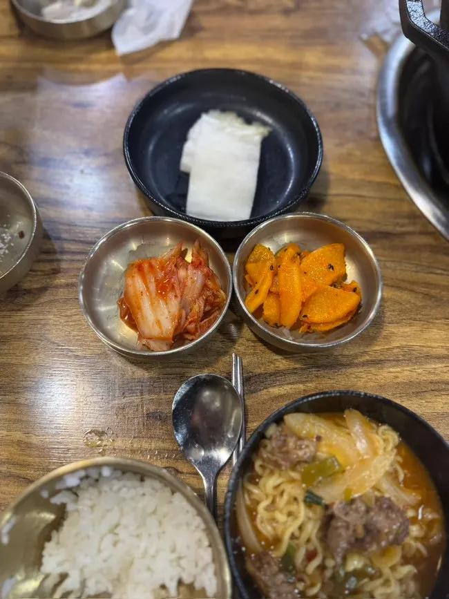 Hangover ramyeon with cold rice and side dishes