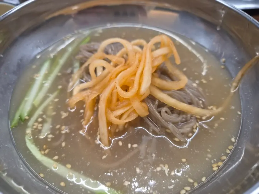 곱배기 막국수 식사 사진