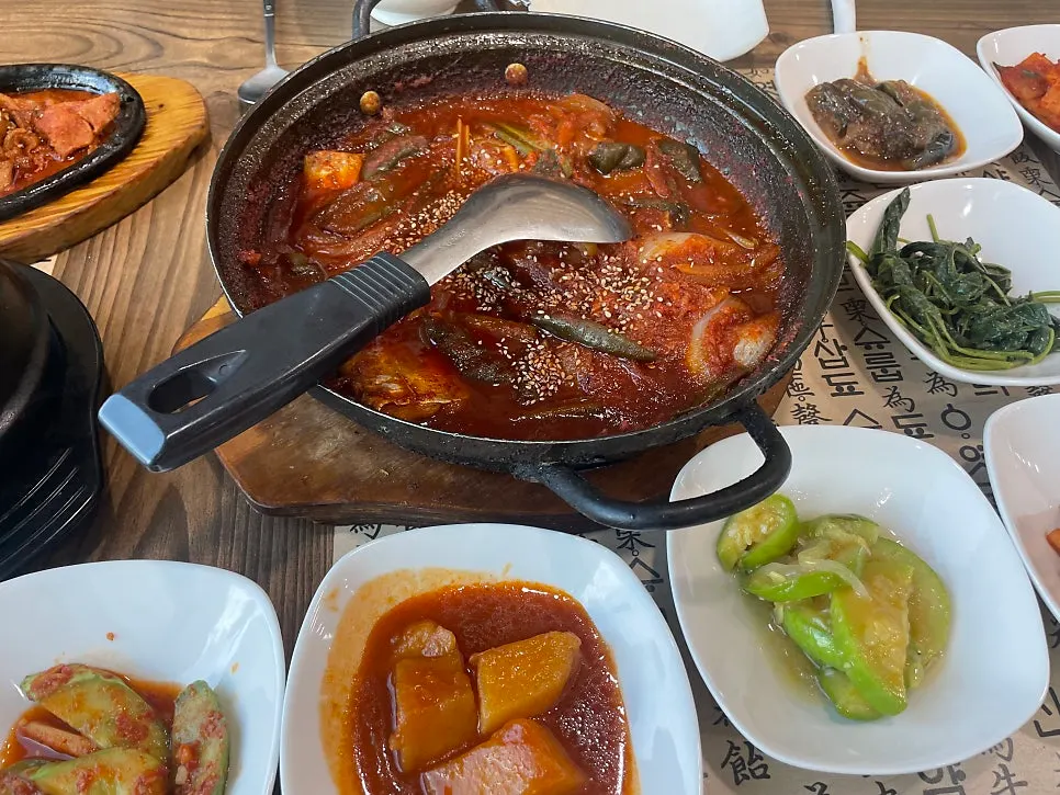 Final Korean set-meal spread in Yeoju