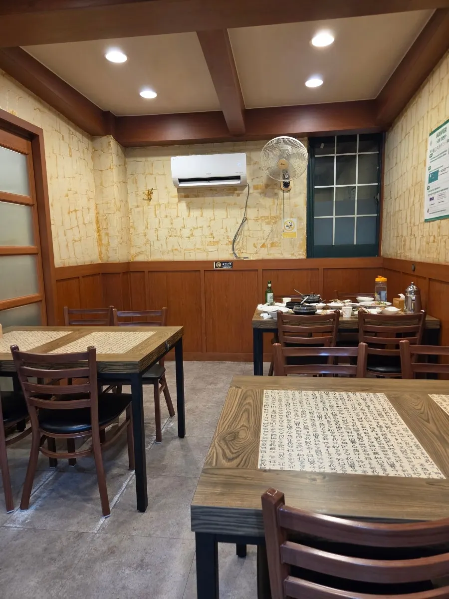 나들목 여주쌀밥 매장 입구 주변 모습