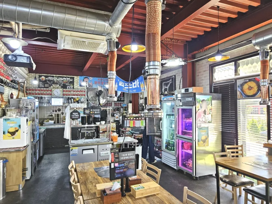 Clean interior of the restaurant's dining hall