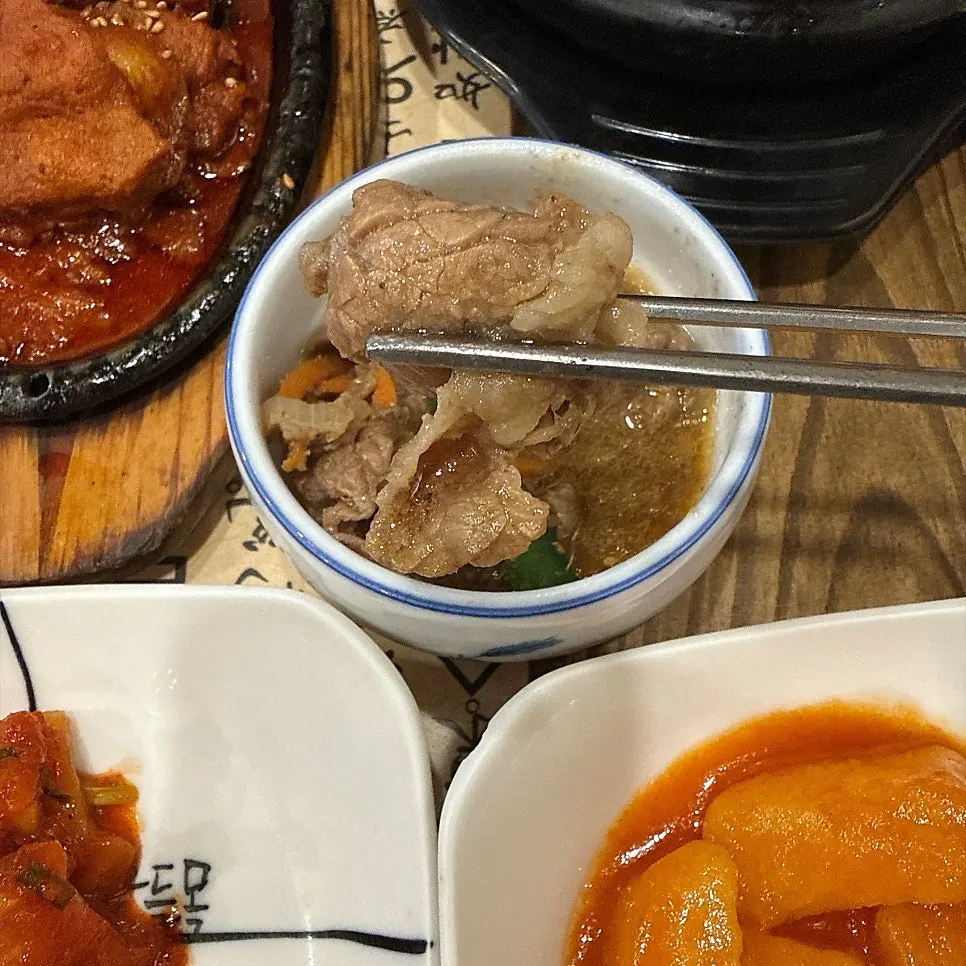 Freshly scooped stone-pot rice made with Yeoju rice