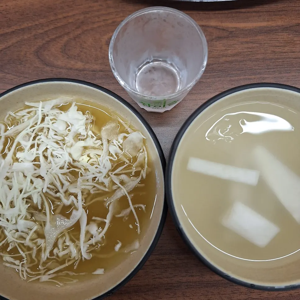 Plate of cabbage served with sauce