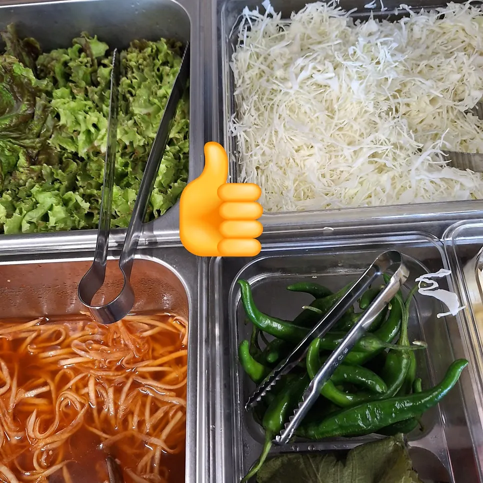 Cabbage and sauce refilled multiple times