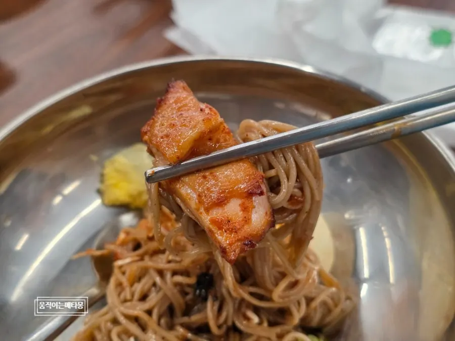 Dakgalbi wrapped up with bibim makguksu