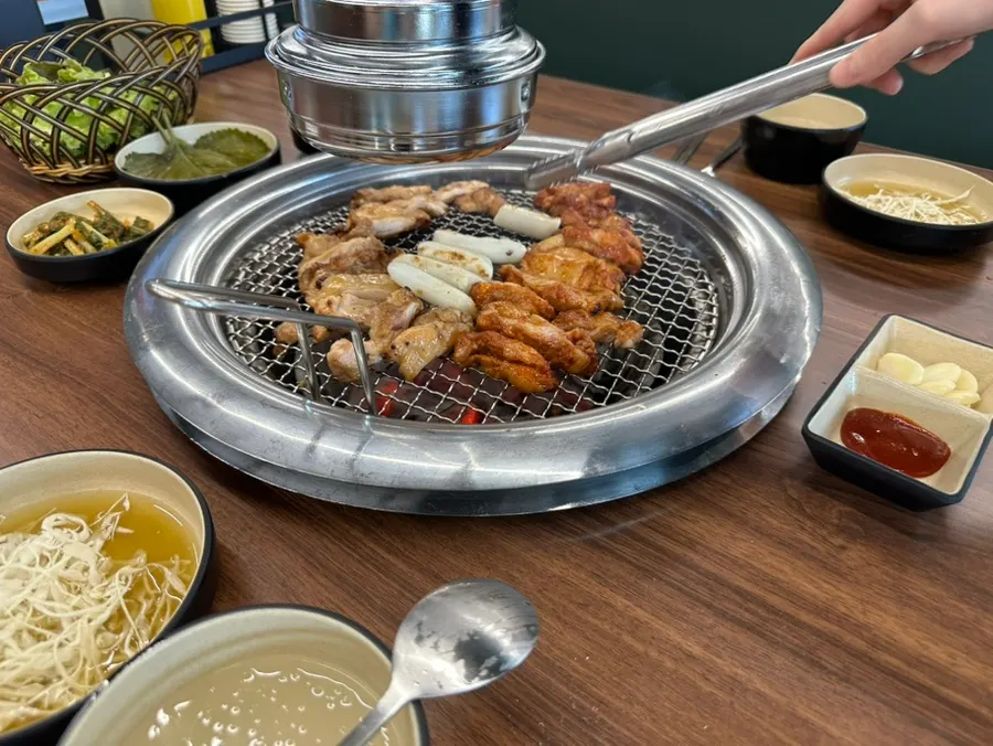 설악막국수 춘천닭갈비 여주IC점 반찬 셀프바