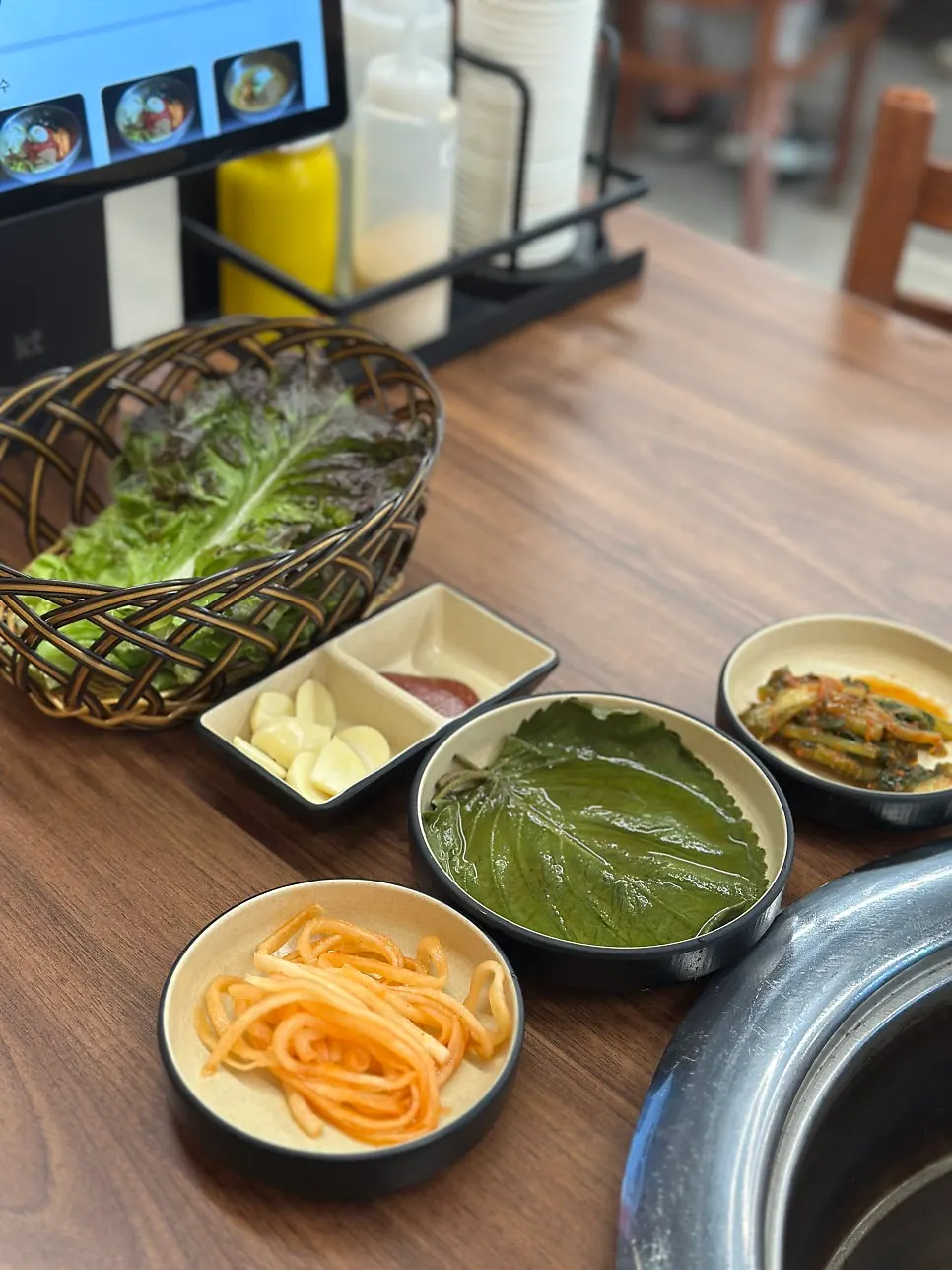 주문한 닭갈비와 막국수