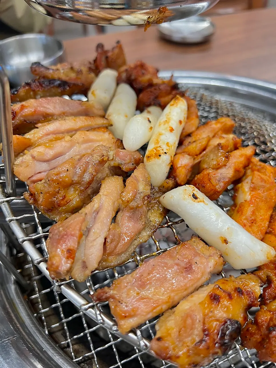 숯불 향이 밴 부드러운 닭갈비