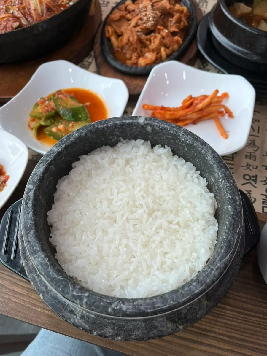 Full braised cutlassfish set with pork stir-fry and doenjang stew