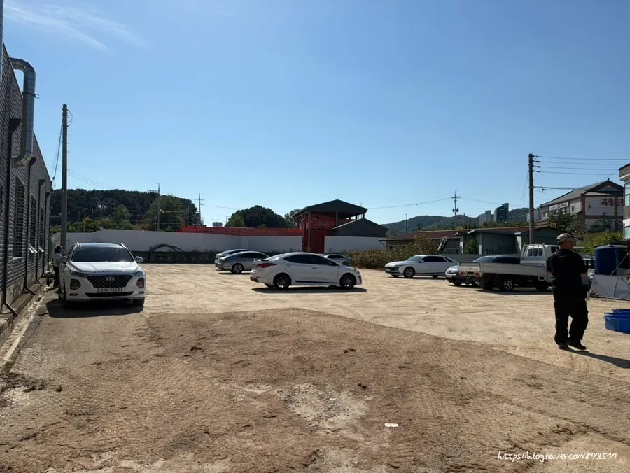 여주 한정식 나들목 입구 전경