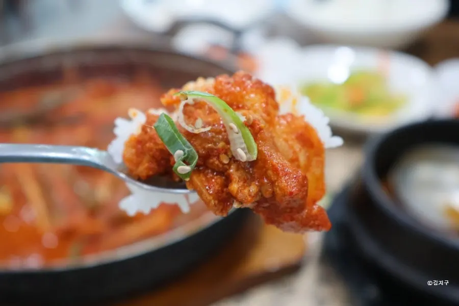 갓 지은 여주쌀밥 정식