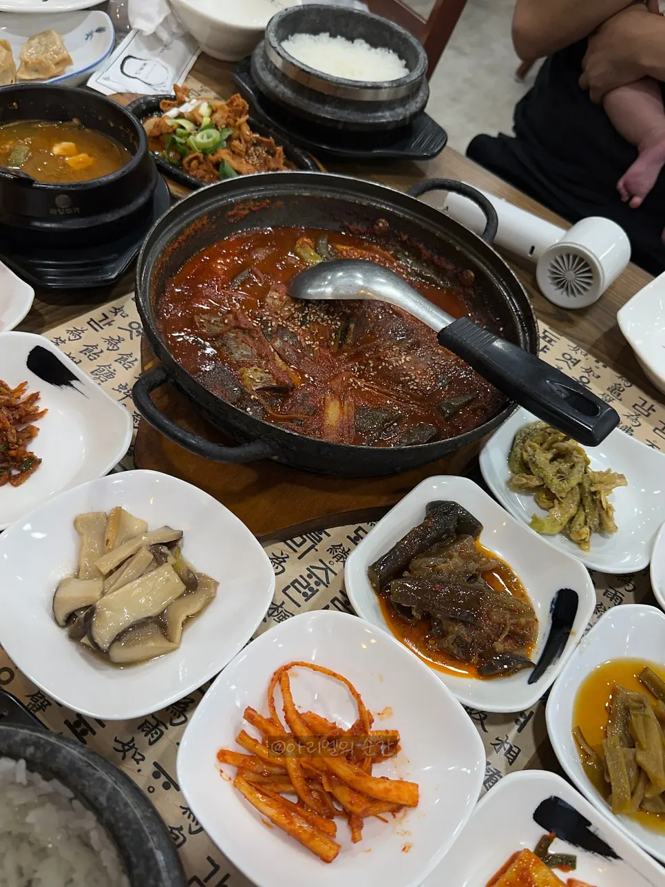 Stone-pot rice made with Yeoju rice