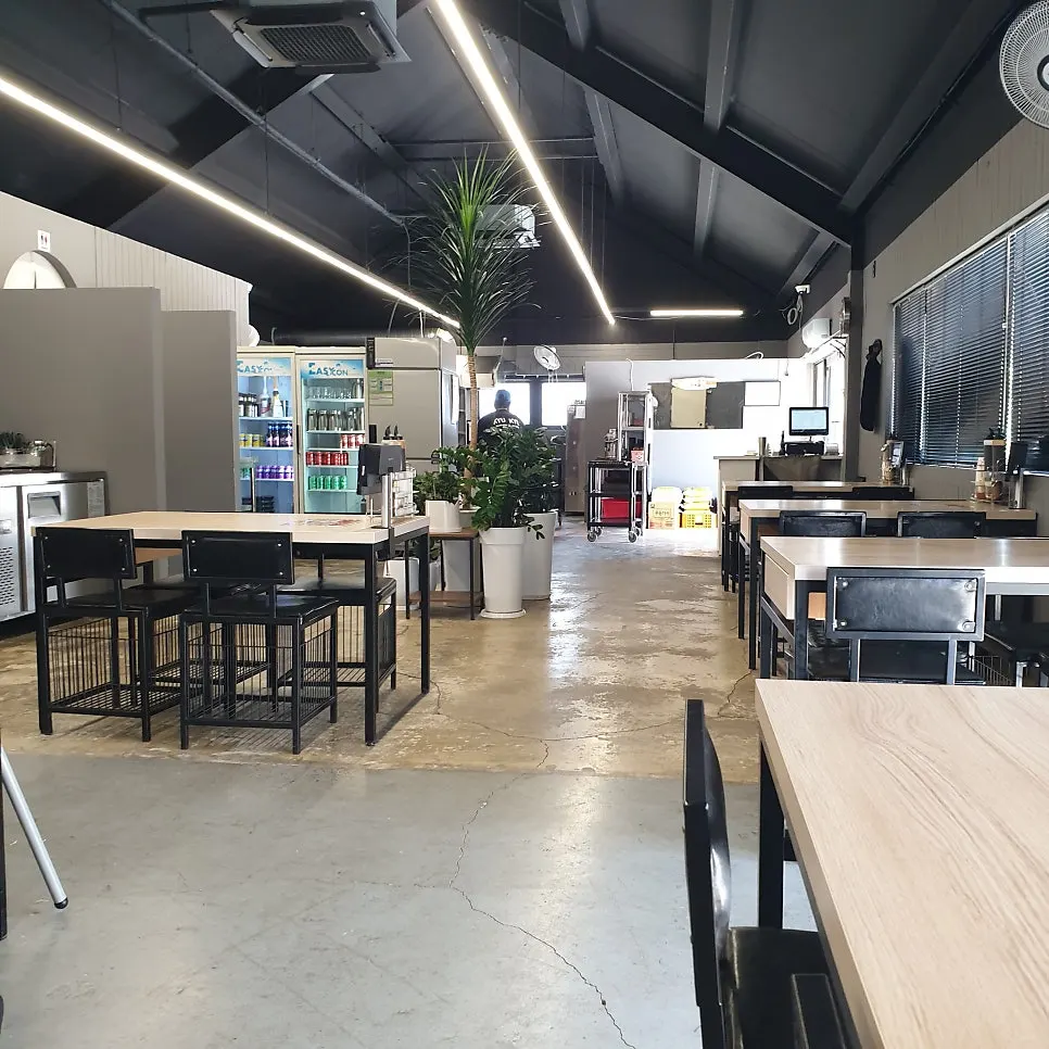 Clean and orderly atmosphere at Gyugyu Donkatsu