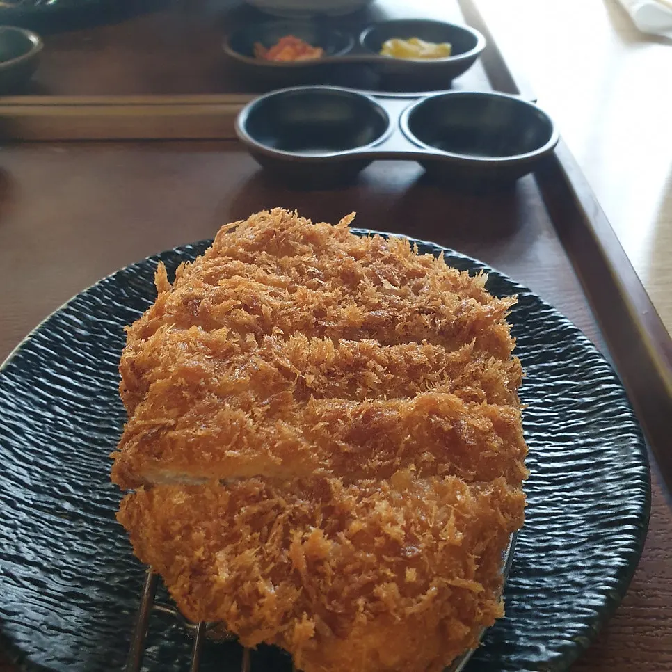 Tonkatsu with thick breading