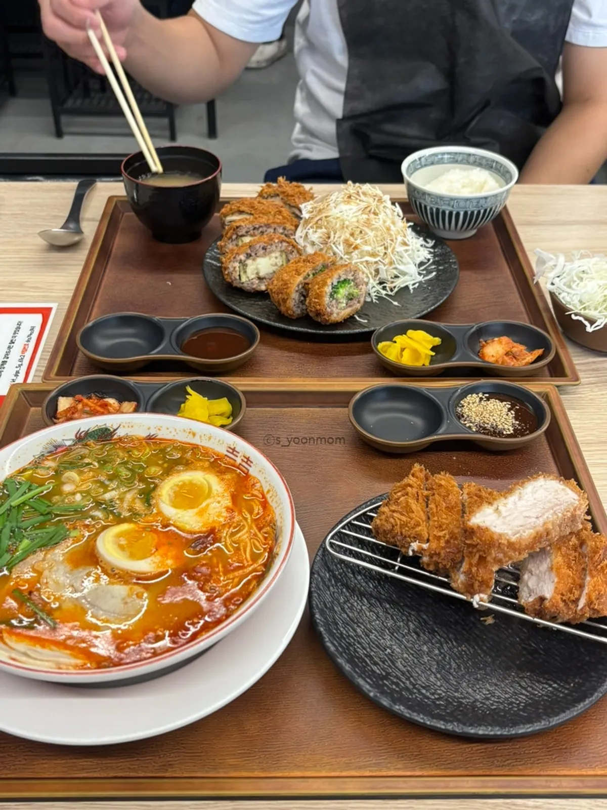 Gyugyu solo Taiwan ramen set and menchi katsu spread