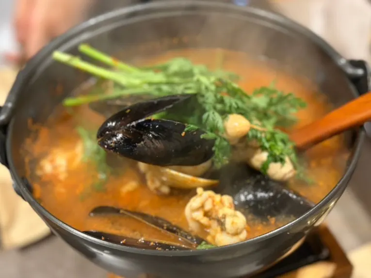 Seafood roe stew and eel rice bowl set