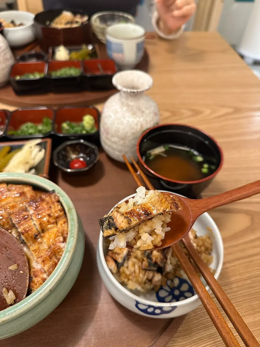 Charcoal-grilled eel on an eel rice bowl