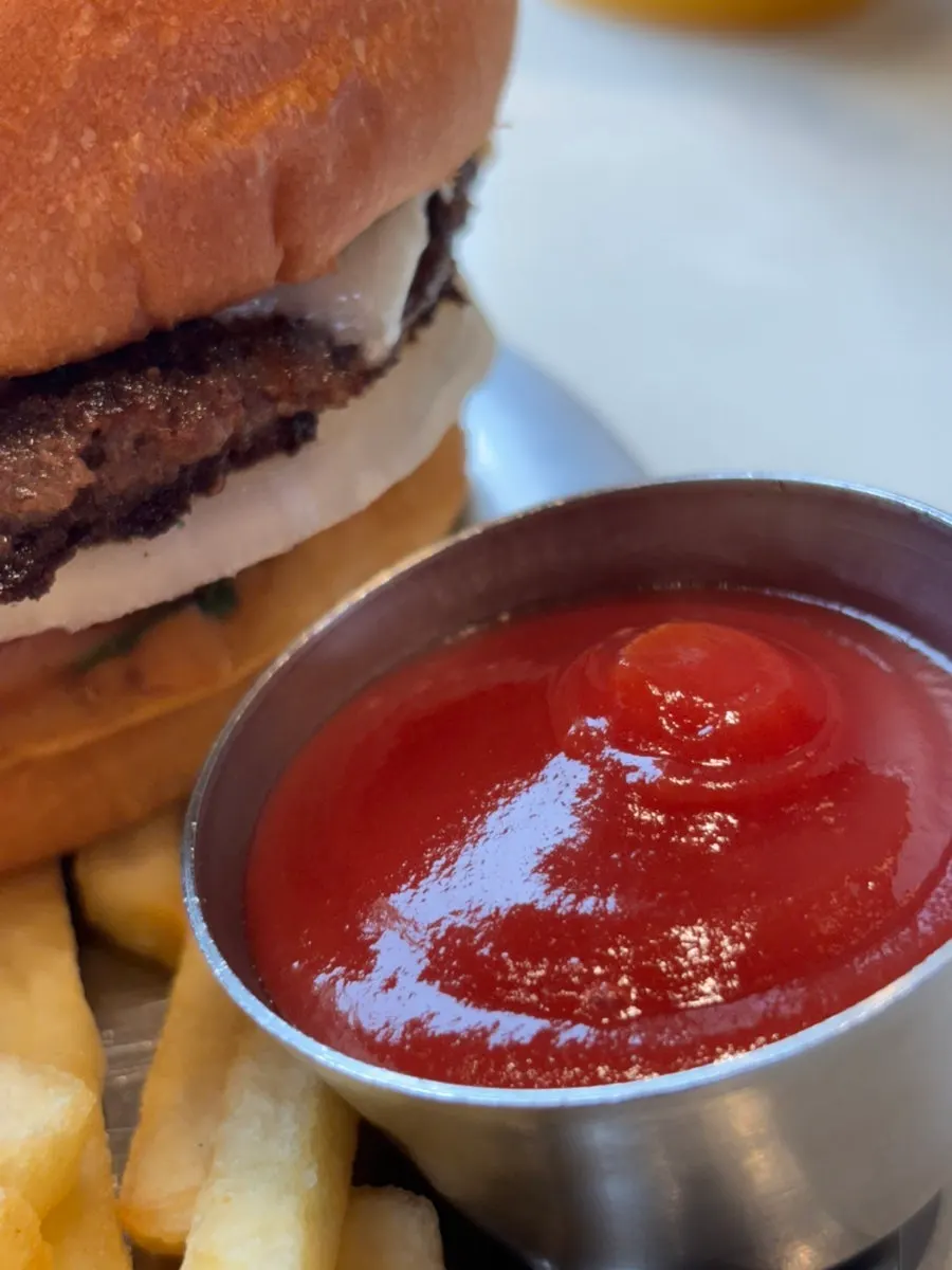 Fries and dipping sauce