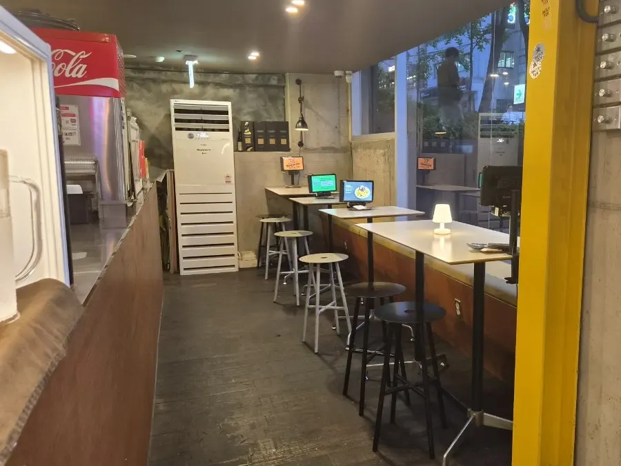 Entrance to Daily Fix Gangnam Main Branch