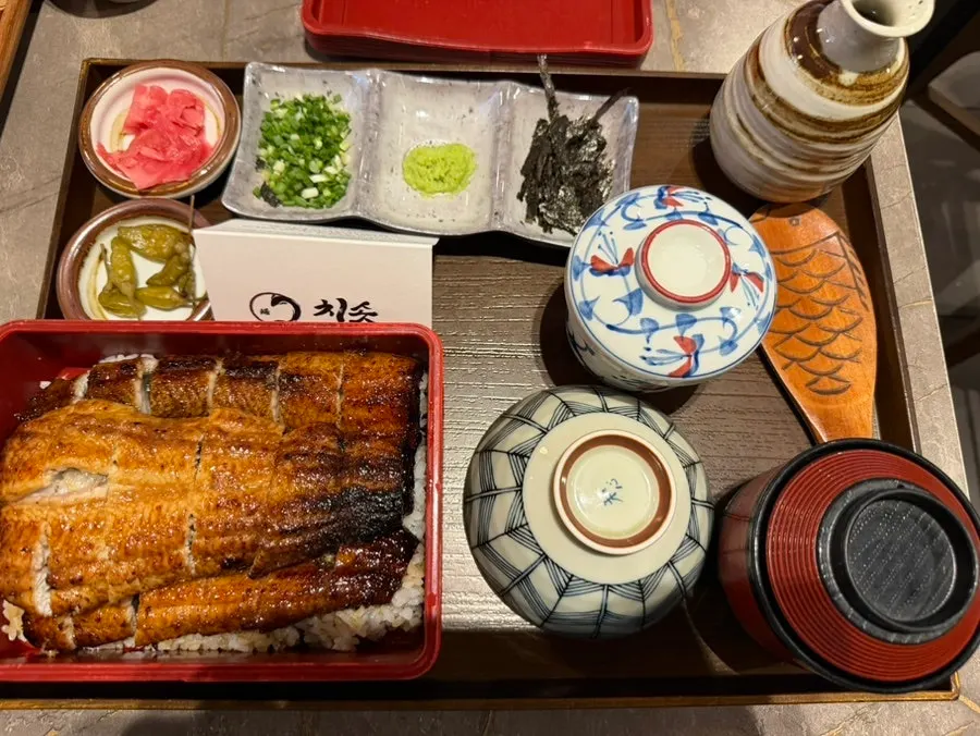 Deluxe hitsumabushi and accompaniments