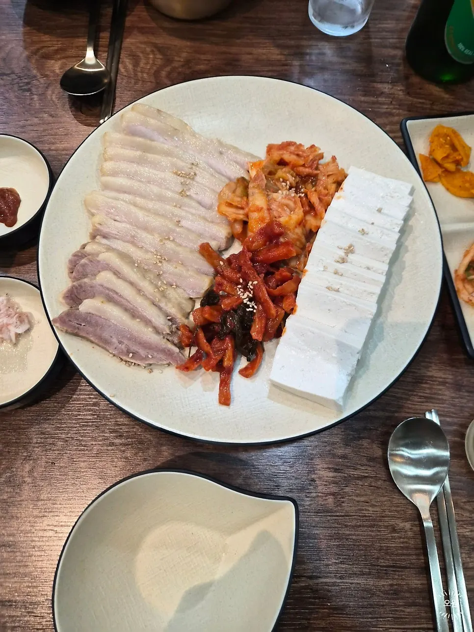 Gangwon-do-style jang kalguksu menu