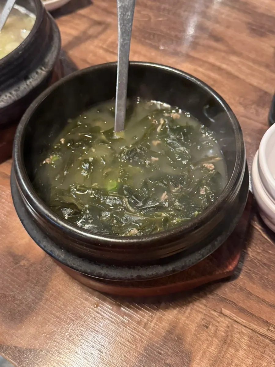 라비옥 갈비 미역국 이미지