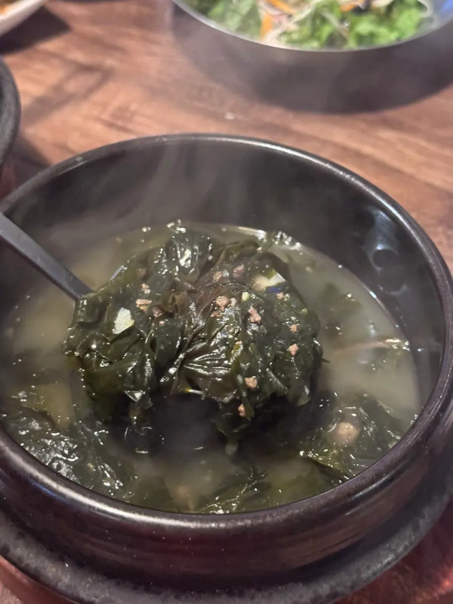 라비옥 갈비 미역국 이미지