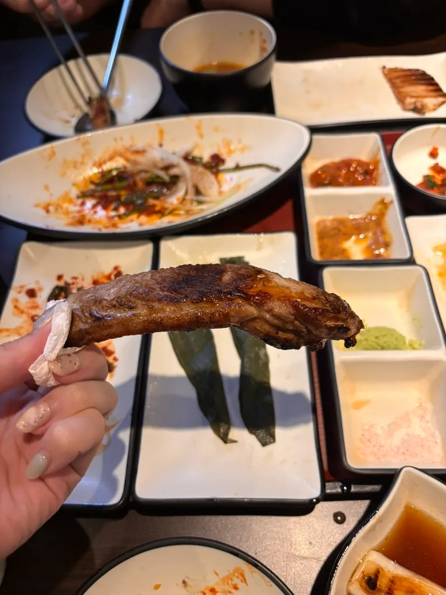 The last bite, a grilled rib bone
