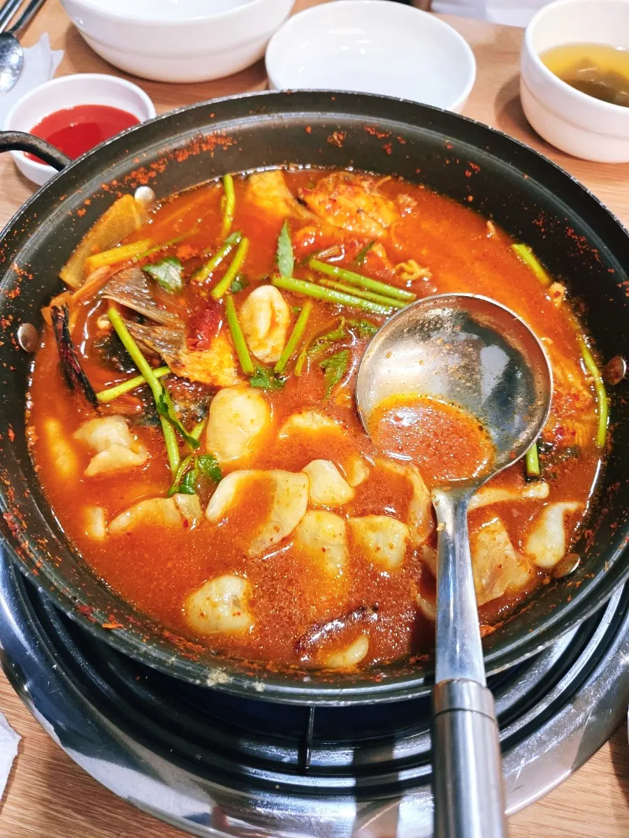 따로 나온 수제비 사리