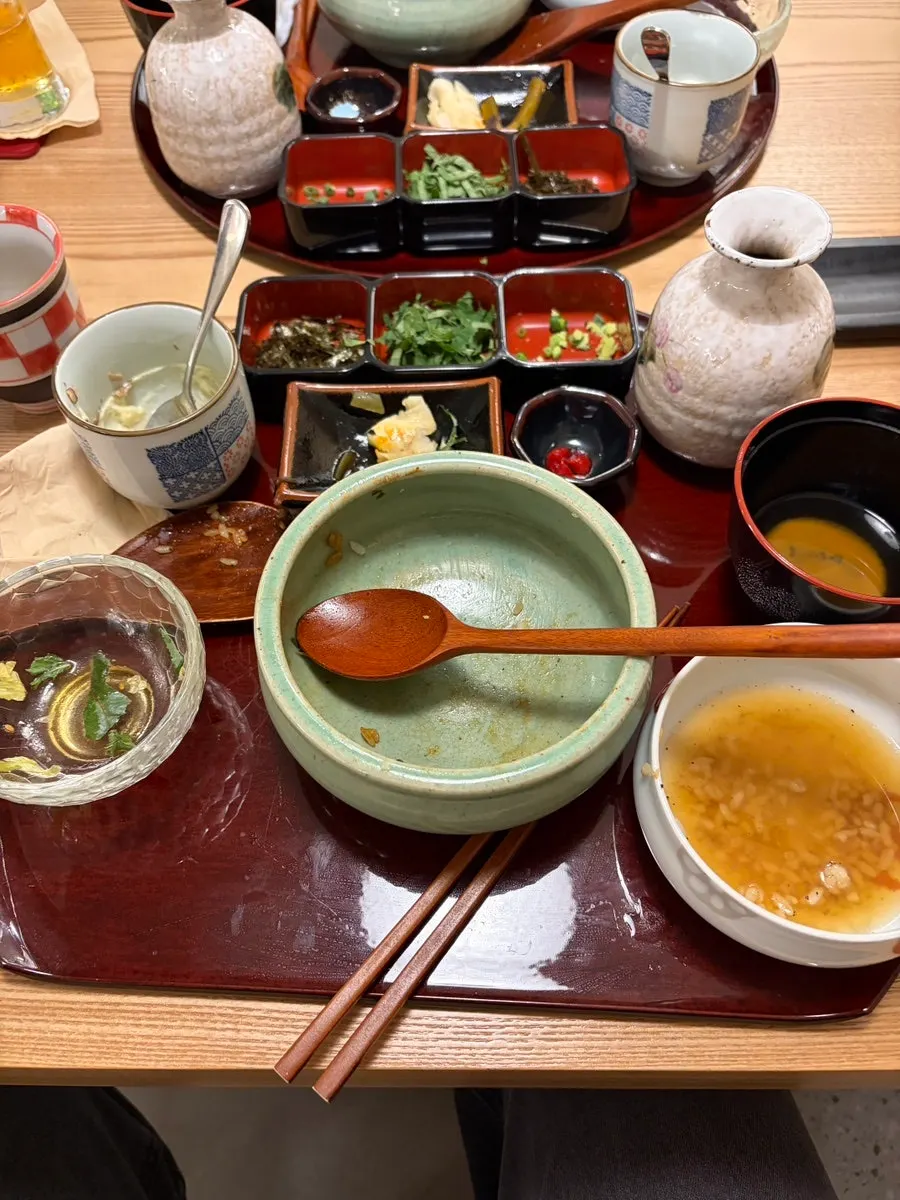 Hitsumabushi for two people seated together