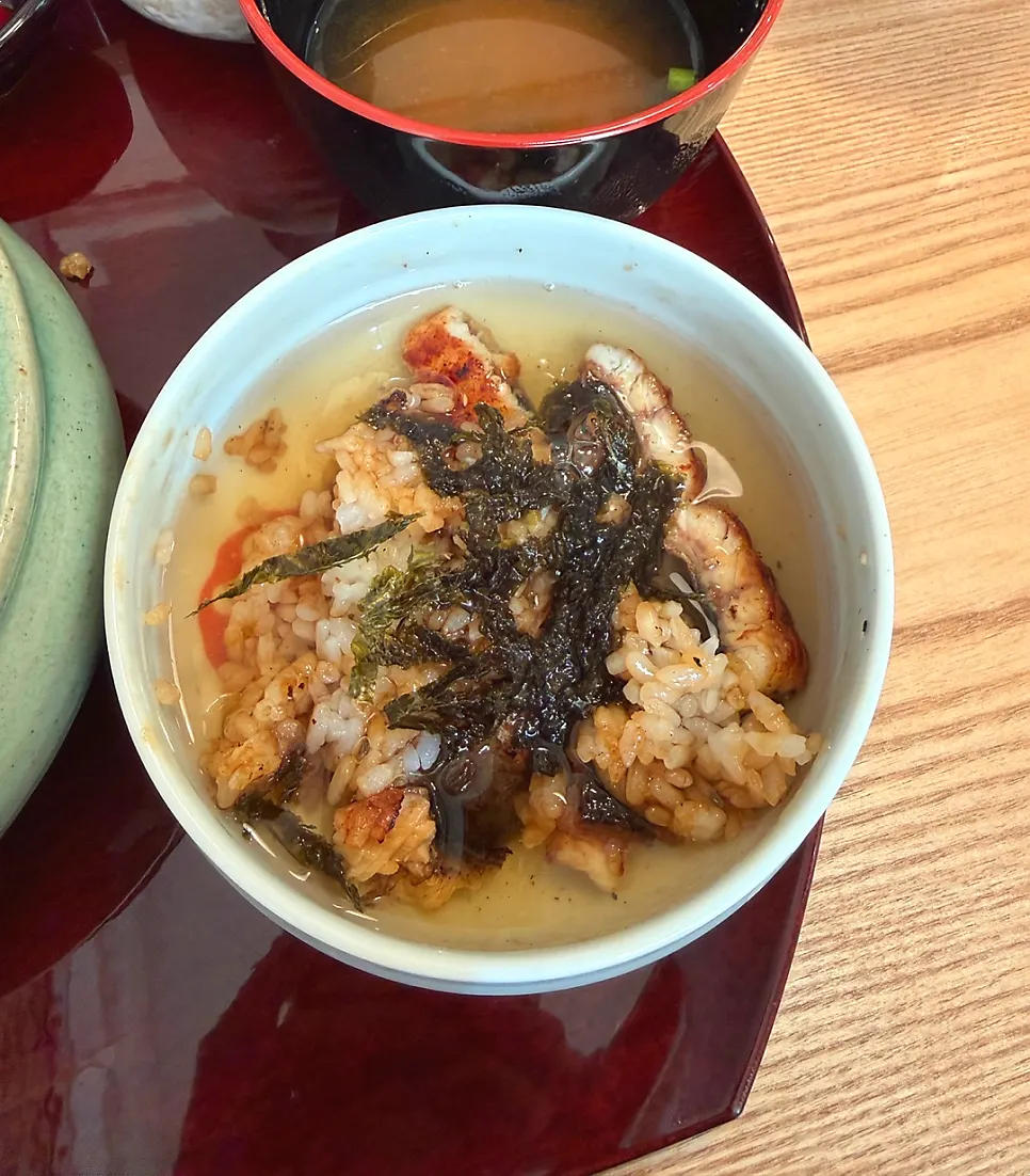 Eel rice bowl with warm tea poured over it