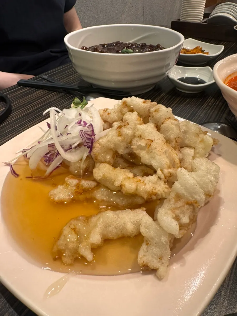Sweet and sour pork with a chewy glutinous rice batter