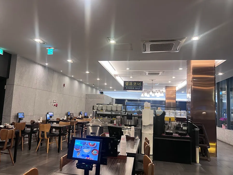 Exterior view of the Jjamppong Jijon Yeoksam Branch entrance