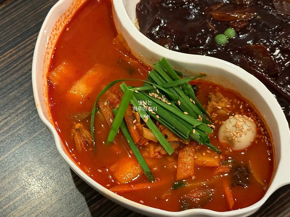 짬뽕지존 역삼점 짬짜면 한 그릇