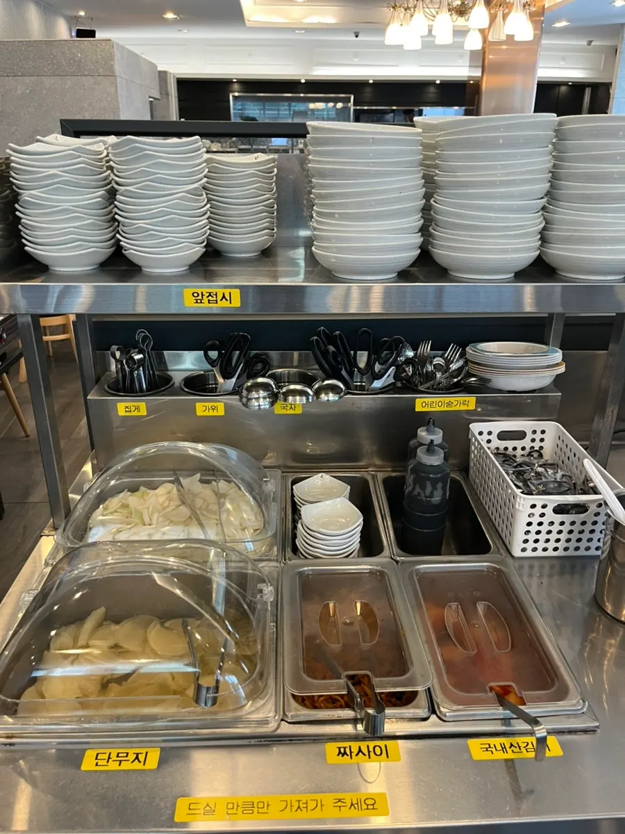 View of the table while waiting for the jjamjjamyeon order
