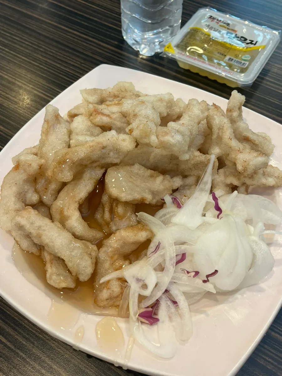 Ordered glutinous-rice sweet-and-sour pork and Chinese main dishes
