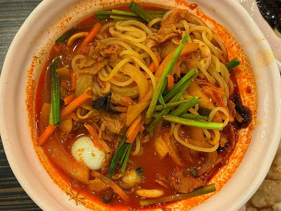 Jjamppong from Jjamppong Jijon Yeoksam Branch packed with toppings